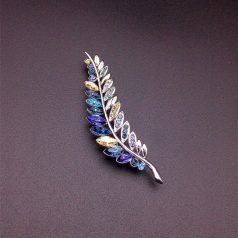   Platinával bevont levél bross kék, pezsgőszínű és színjátszó Swarovski kristályokkal (0118.)