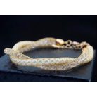 Arannyal bevont rácsos karkötő egyedi kristályokkal, szimulált gyöngyökkel (0916.)