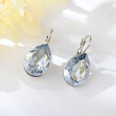   Platinával bevont csepp fülbevaló halvány szürkéskék Swarovski kristállyal (0800.)