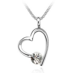   Ródiummal bevont szíves ékszerszett áttetsző Swarovski kristállyal (1249.)