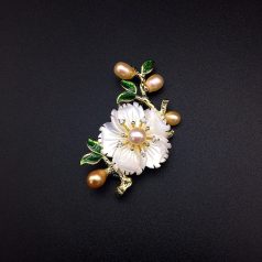   Arannyal bevont virágos ág bross cirkónia kristályokkal (1218.)