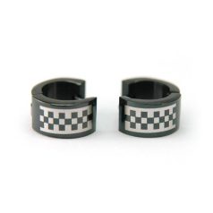   Négyzet mintás rozsdamentes acél férfi karika fülbevaló (7 mm-es) 1 pár (0387.)