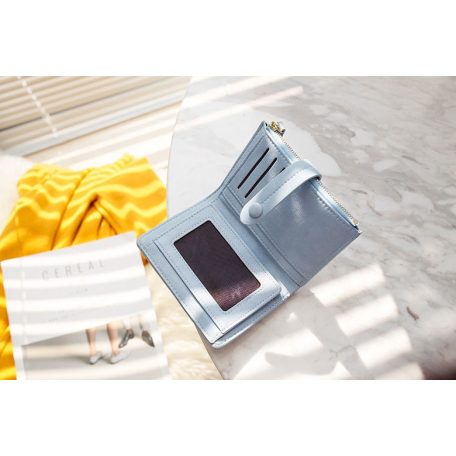  Égszínkék, közepes méretű női pénztárca (0125.)