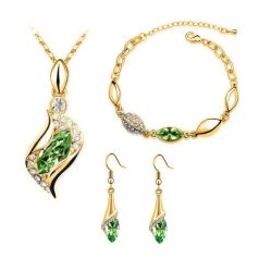   Arannyal bevont 3 részes ékszerszett zöld  és áttetsző kristályokkal (0368.)