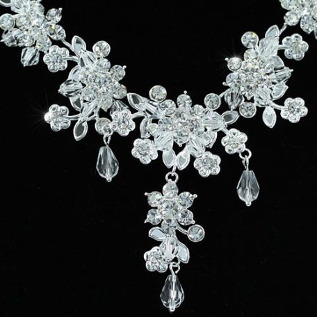 Virágos esküvői/alkalmi ékszerszett ausztriai kristályokkal (0015.)