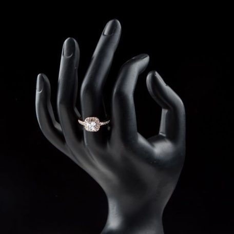 Rózsaarannyal bevont klasszikus gyűrű cirkónia kristályos díszítéssel #6,5 (0613.)