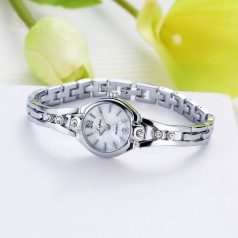   Elegáns női karóra fehérarany bevonattal, egyedi kristályos díszítéssel (0009.)