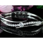 Fehérarannyal bevont 4 karátos karperec ausztriai kristályokkal (0124.)