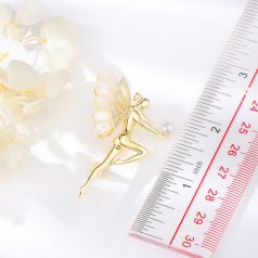   Arannyal bevont tündér bross áttetsző CZ kristályokkal, kagylóhéj díszítéssel (0989.)