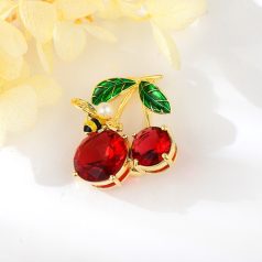   Arannyal bevont cseresznye bross piros CZ kristályokkal (0155.)