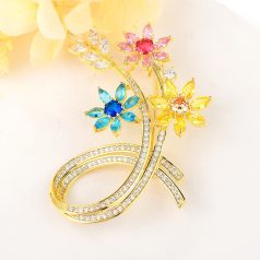   Színes virágcsokor bross arany bevonattal, cirkónia kristályokkal (0676.)