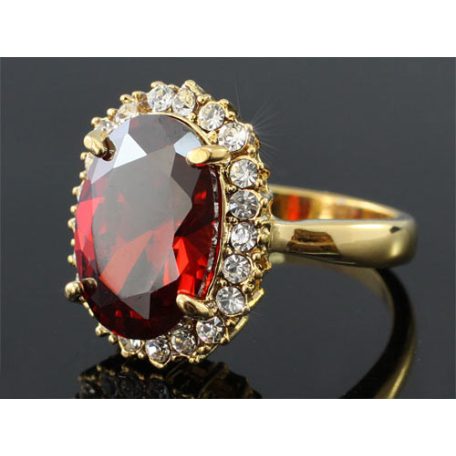 Arannyal bevont klasszikus gyűrű nagy rubinvörös ovális CZ kristállyal #7 (0103.)