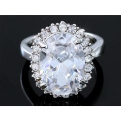   Fehérarannyal bevont klasszikus gyűrű nagy ovális CZ kristállyal #7 (0637.)