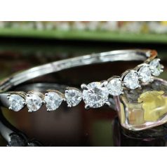   Fehérarannyal bevont 8,5 karátos szívfűzér karperec CZ kristályokkal (0120.)