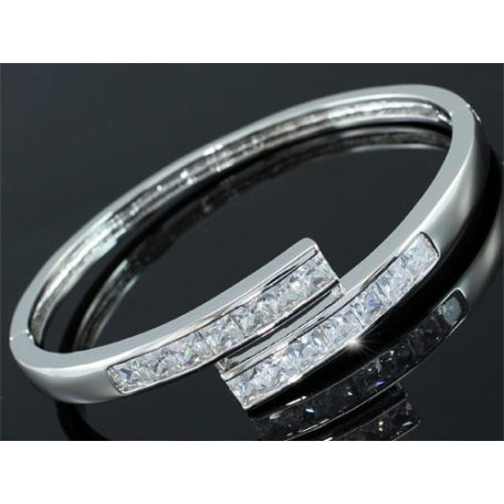 Fehérarannyal bevont karperec 6 karátos szimulált gyémántokkal (0112.)