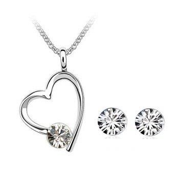 Image of Ródiummal bevont szíves ékszerszett áttetsző Swarovski kristállyal (1249.)