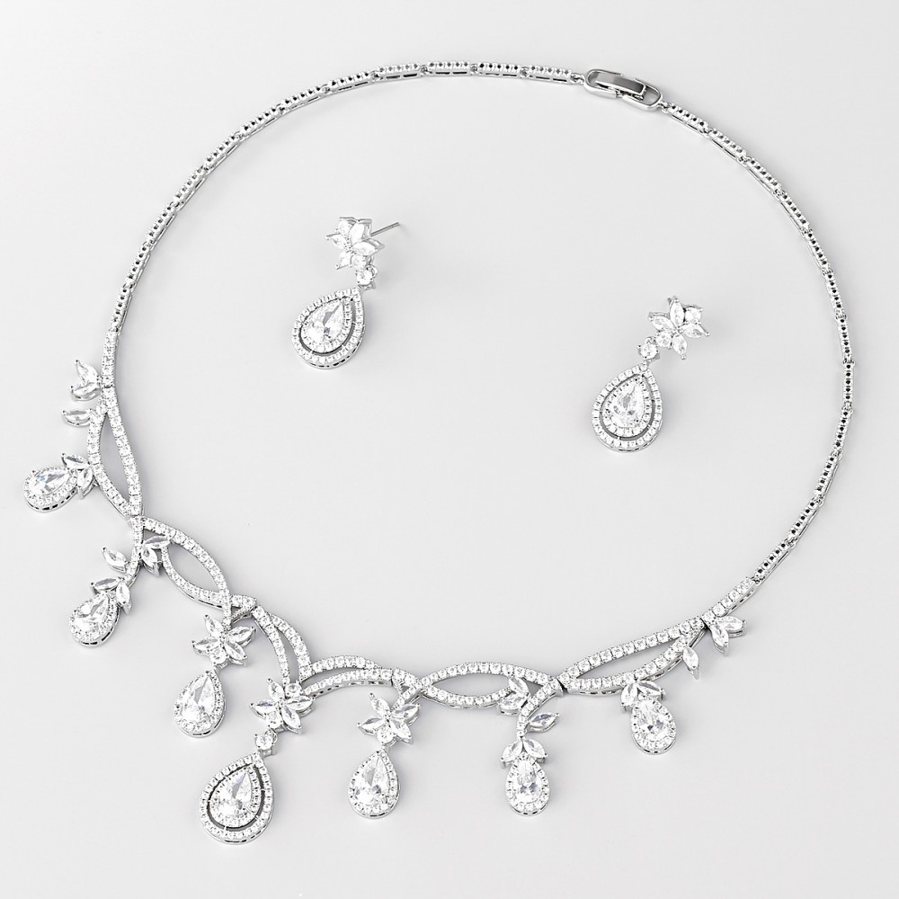 Image of Esküvői/alkalmi luxus ékszerszett esőcsepp alakú CZ kristályokkal, platina bevonattal (0619.)