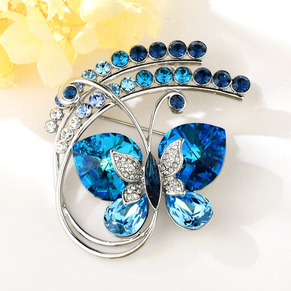 Image of Platinával bevont exkluzív pillangó bross óceánkék Swarovski kristályokkal (0307.)