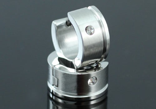 Image of Rozsdamentes acél férfi karika fülbevaló cirkónia kristállyal 1 pár (0347.)