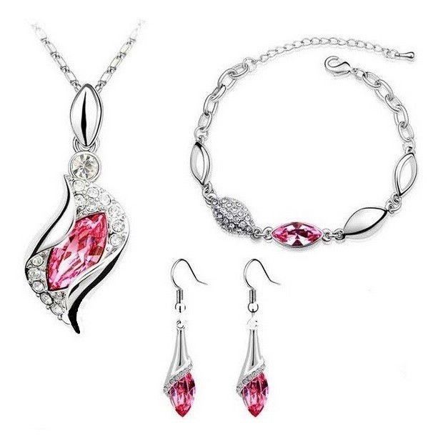 Image of Ezüsttel bevont 3 részes ékszerszett rózsaszín és áttetsző kristályokkal (0818.)