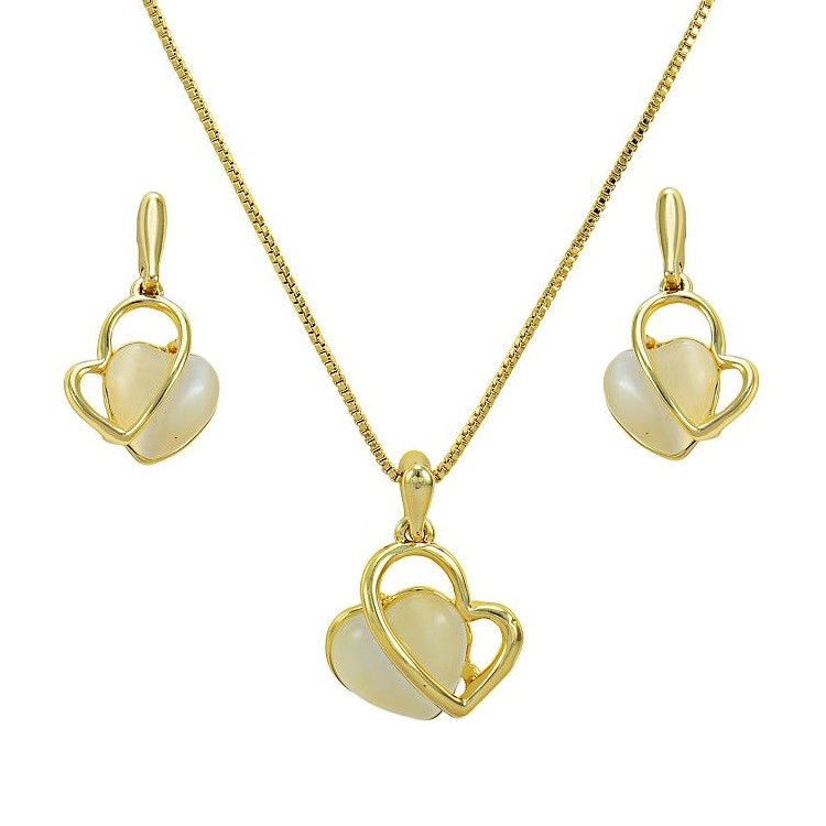 Image of Arannyal bevont modern szív ékszerszett macskaszem opálokkal (0224.)