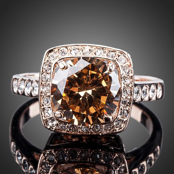 Image of Rózsaarannyal bevont klasszikus gyűrű stellux ausztriai kristályos díszítéssel #6,5 (1342.)