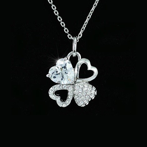 Image of Fehérarannyal bevont lóhere nyaklánc áttetsző ausztriai kristályokkal (0180.)