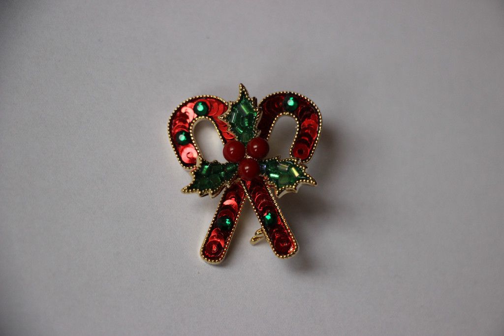 Image of Arannyal bevont csillogó árpacukor bross áttetsző cirkónia kristályokkal (0529.)